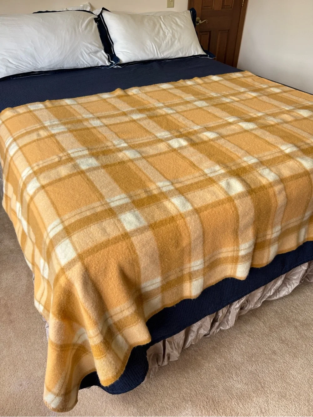 Invicta Australian Wool Plaid Throw Blanket Camel Cream Plaid Check 57x80 Queen